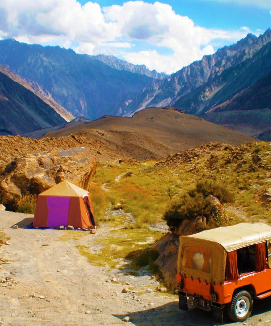 North Pakistan Mountain Jeep Safari